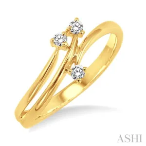 1/10 Ctw Round Cut Diamond Ring in 10K Yellow Gold