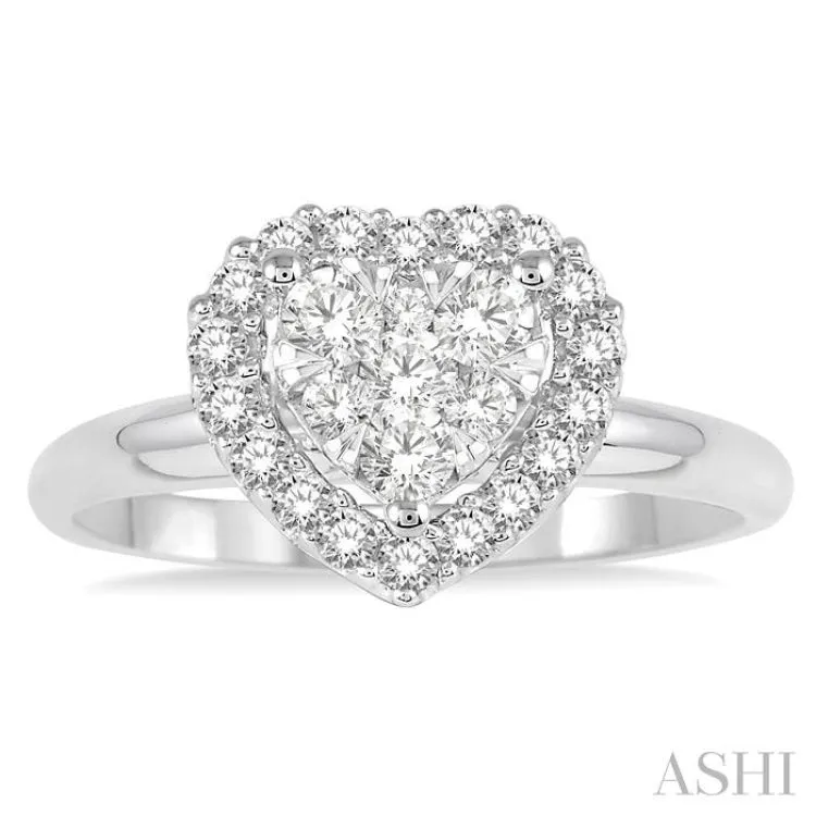 1/2 Ctw Round Cut Diamond Heart Shape Lovebright Ring in 14K White Gold