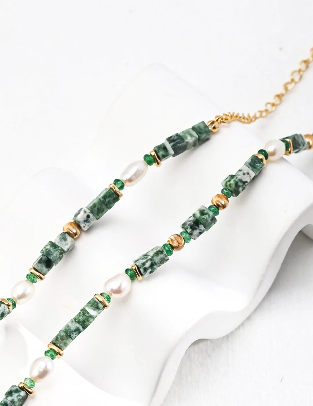 Green Cubic Jade and Pearl Beaded Necklace