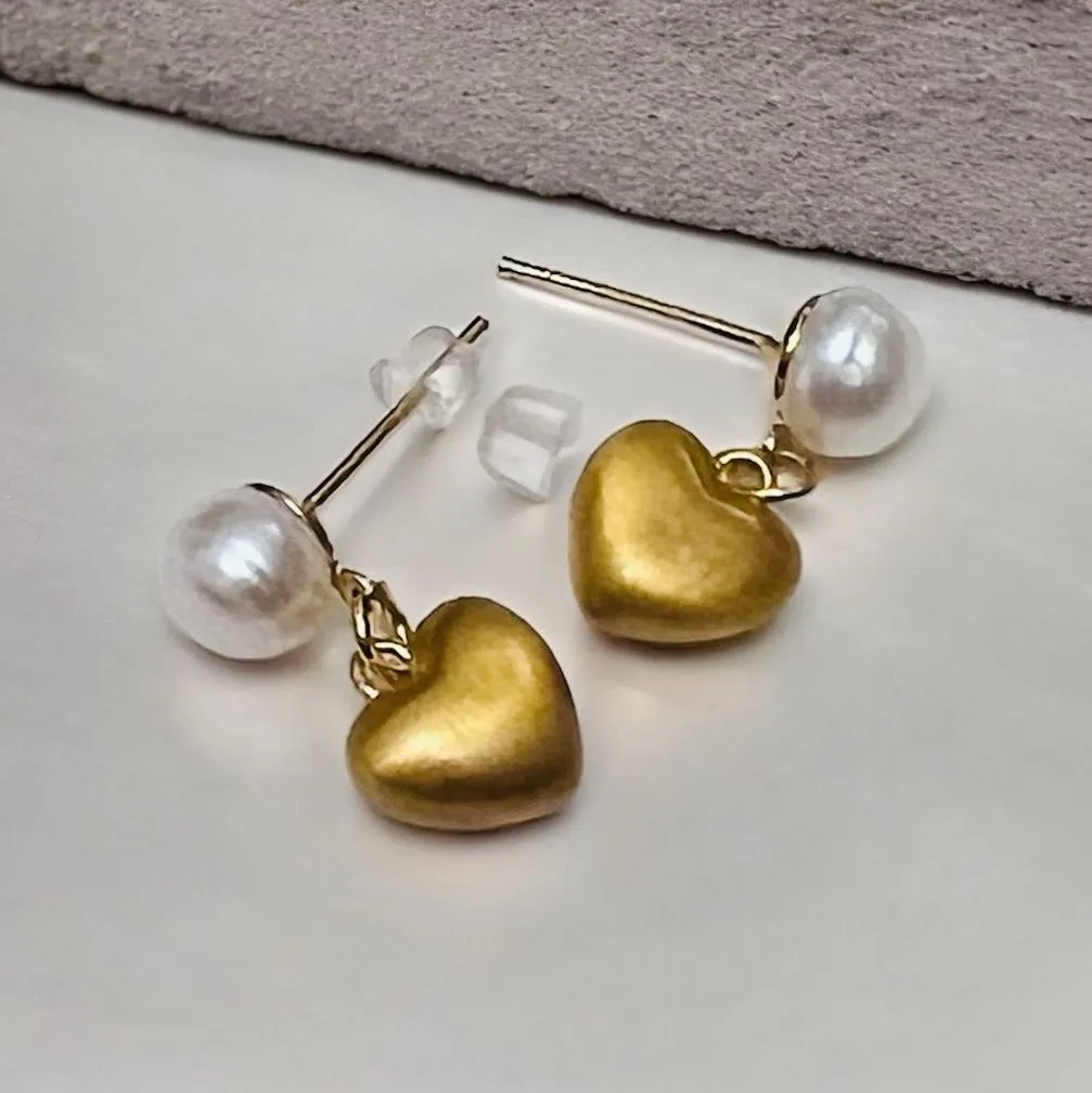 Heart's Delight Pearl Stud Earrings