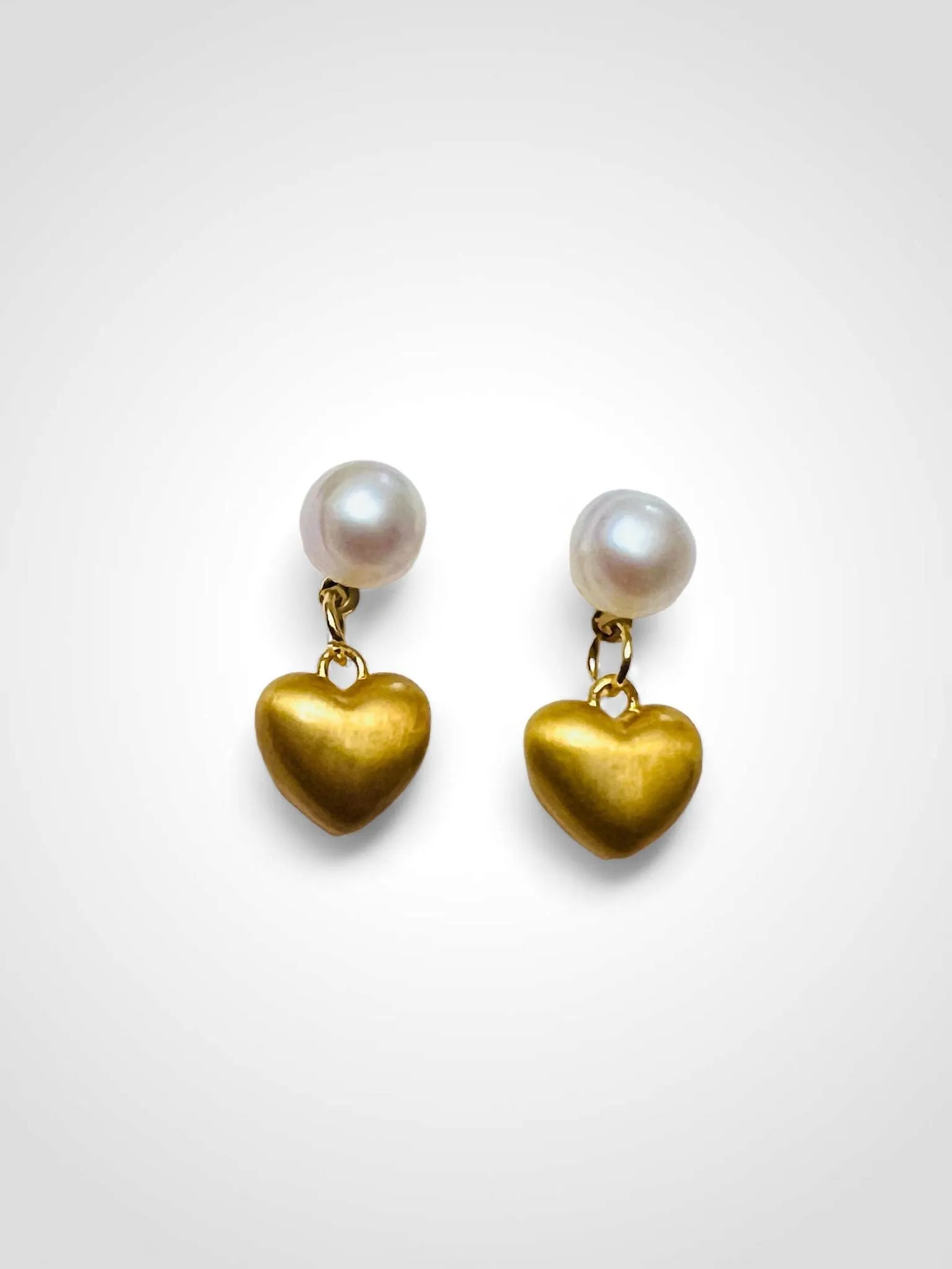 Heart's Delight Pearl Stud Earrings