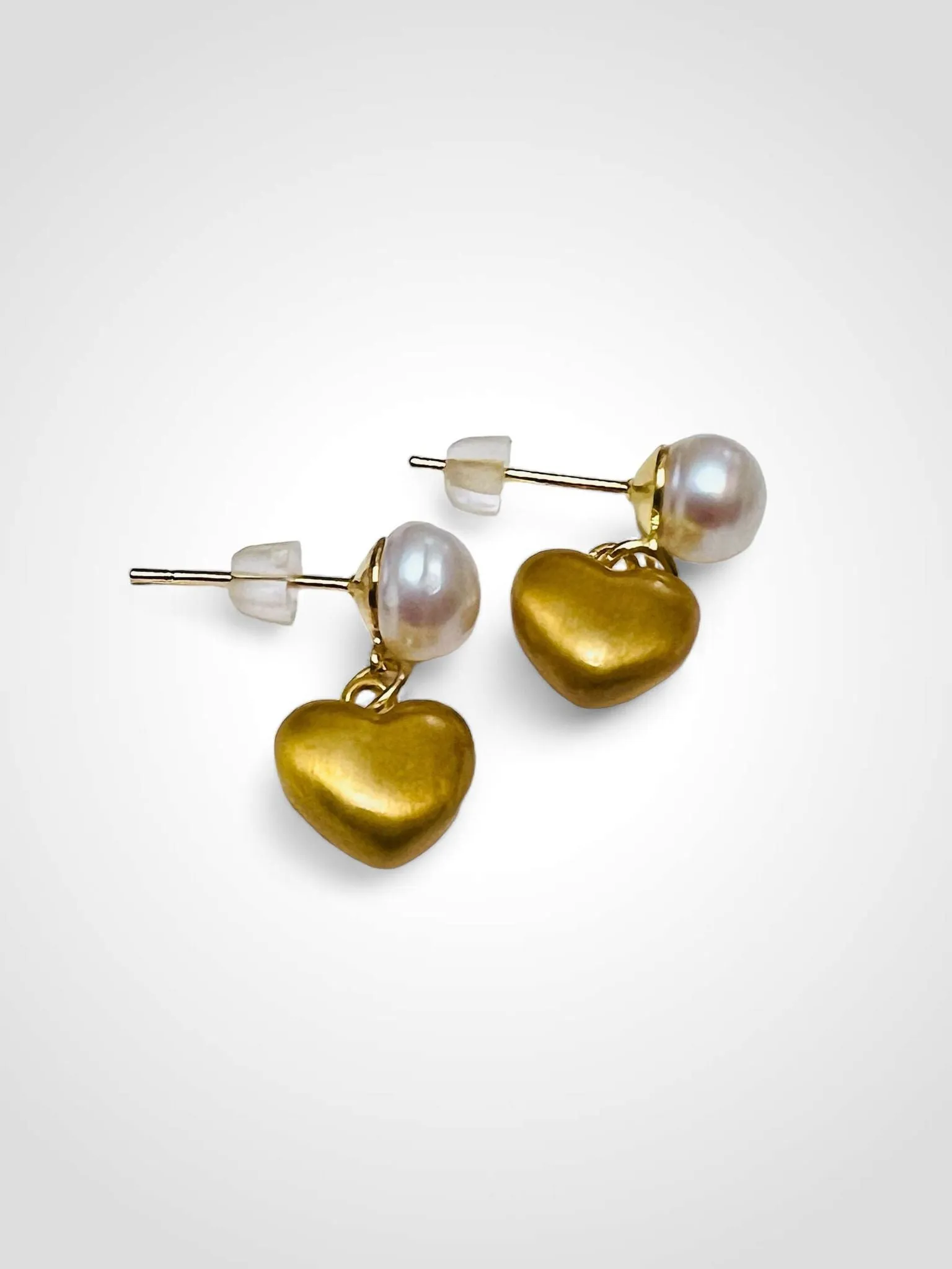 Heart's Delight Pearl Stud Earrings