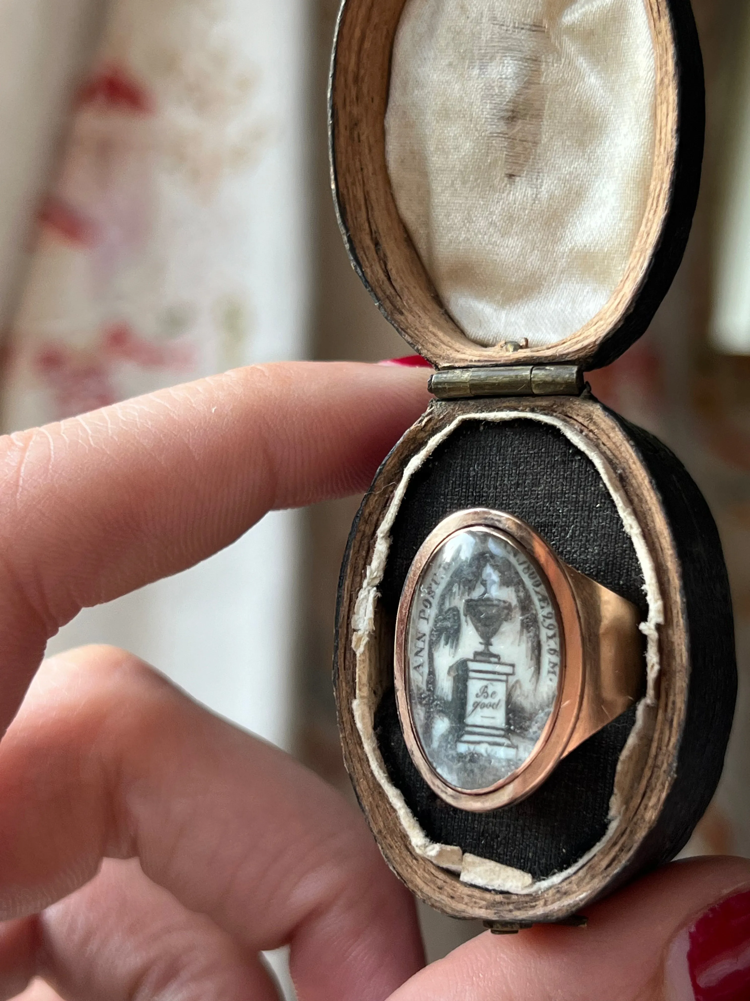 **HOLD FOR O**Mint in Box Georgian Memorial Ring Circa 1800