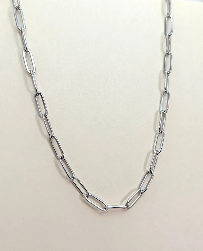 Nuance Silver Paperclip Necklace