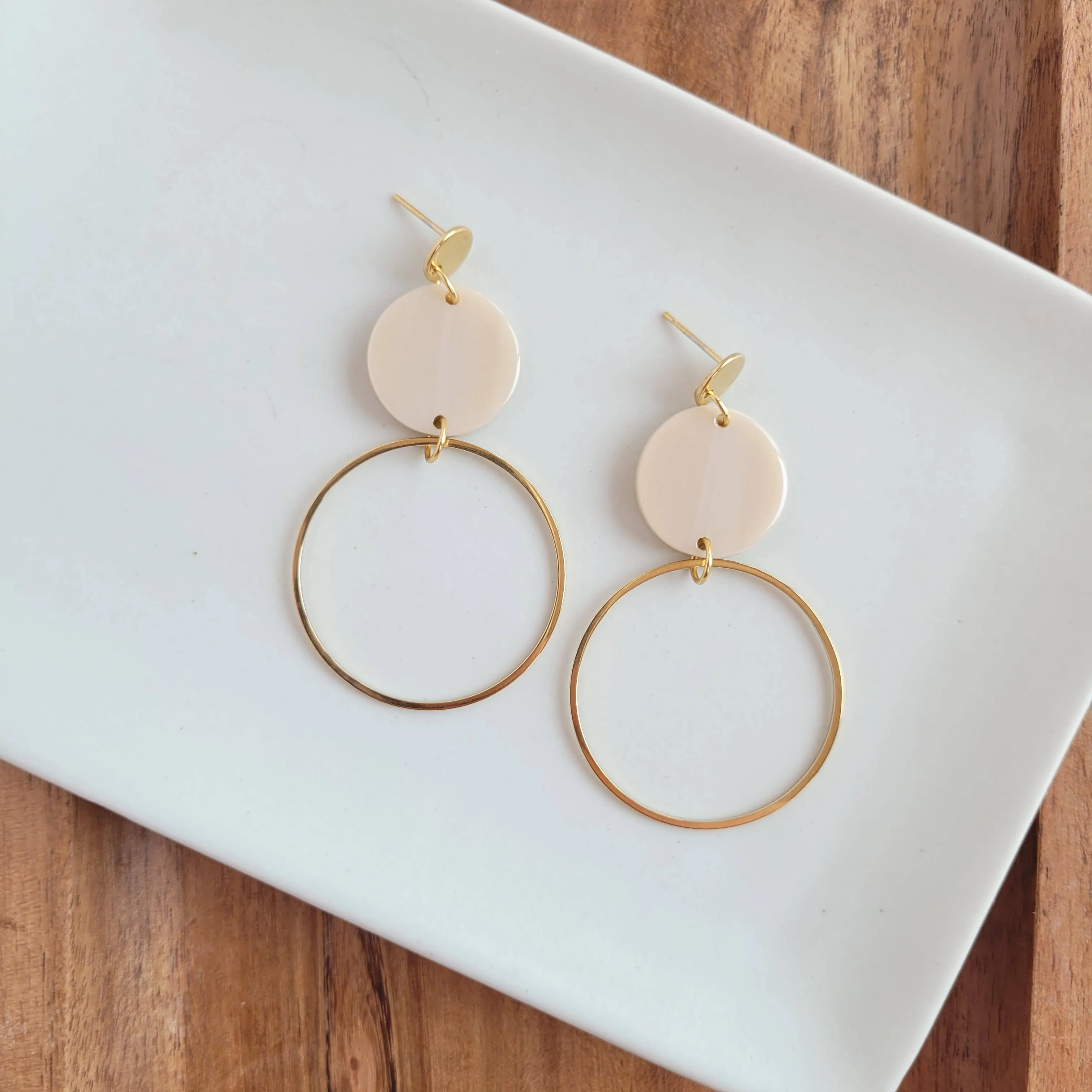 Sadie Earrings - Linen