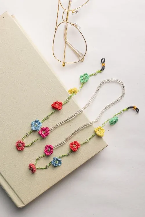 Samoolam Handmade Crochet Floral Trail Spec Chain