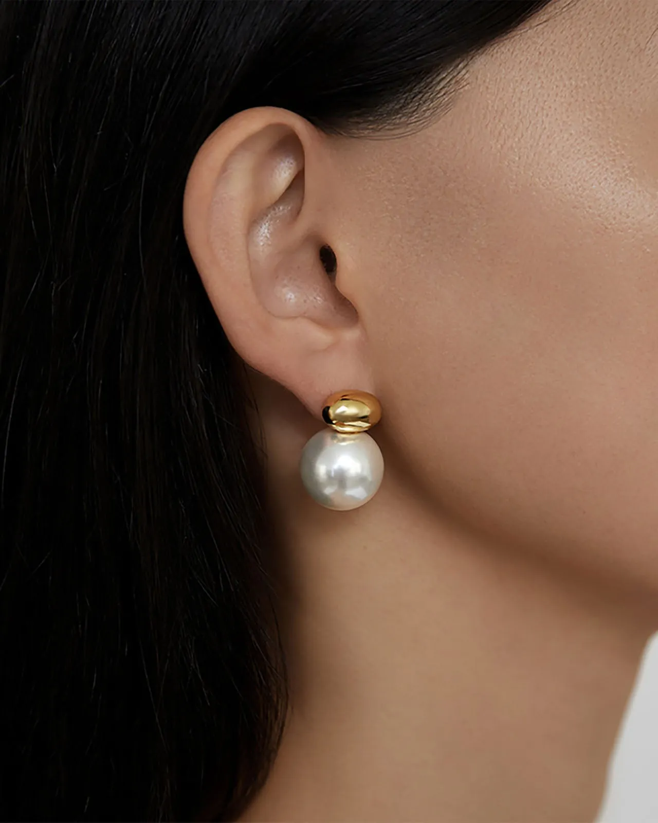 Shashi Alice Pearl Earrings