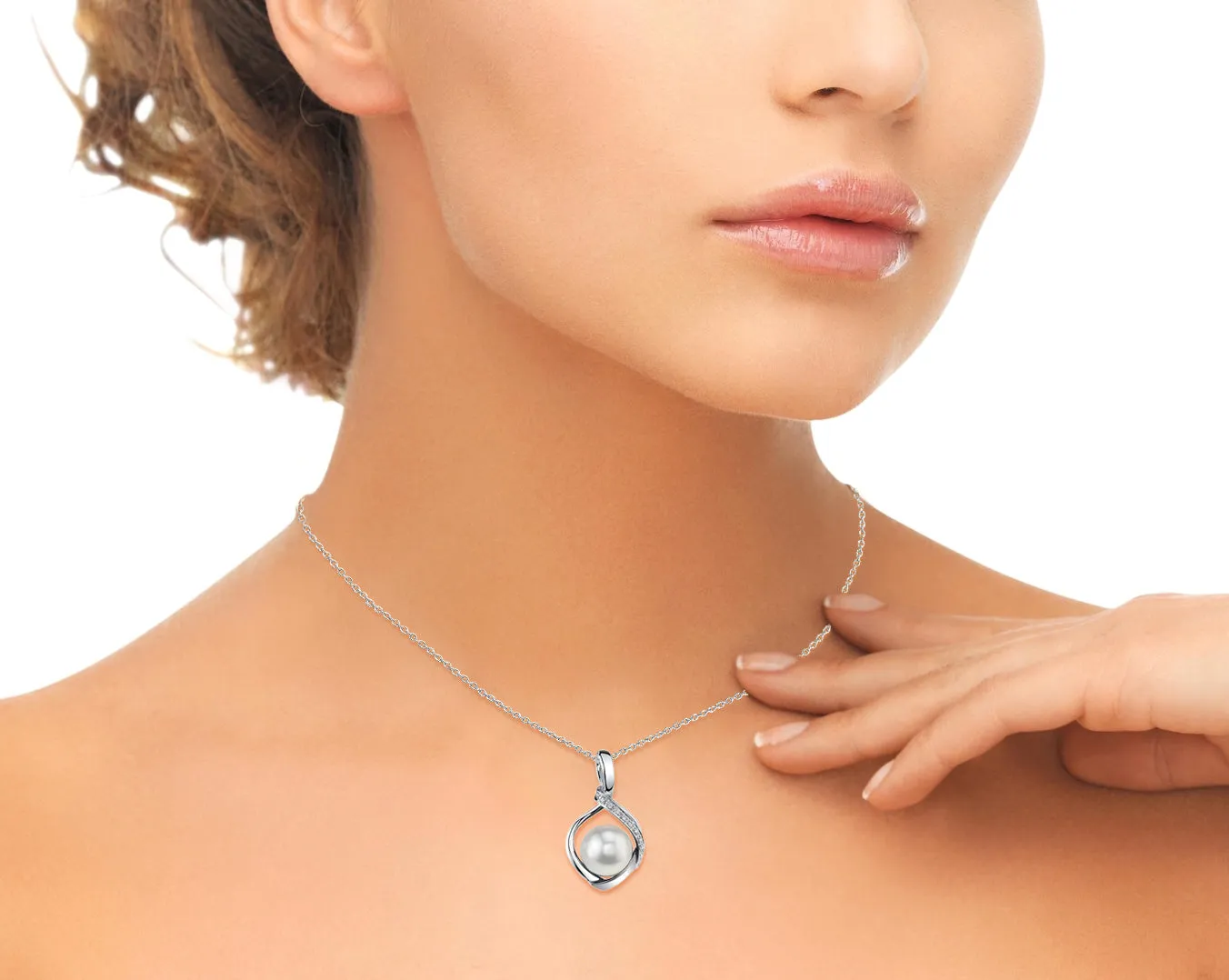 White South Sea Pearl & Diamond Detourne Pendant